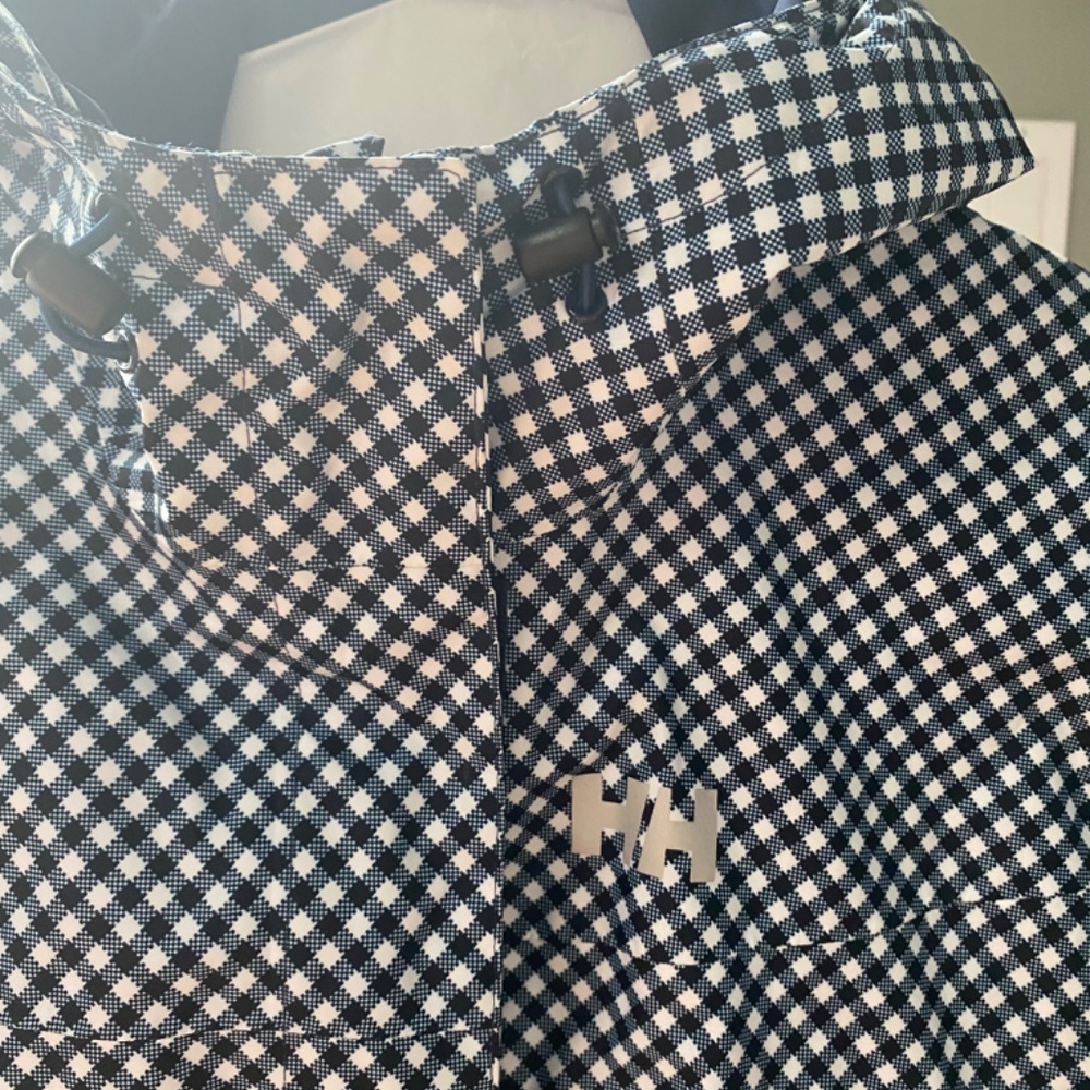 Helly Hansen Jacket - image 3